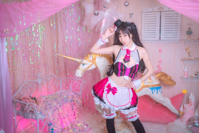 朗读者—任哲的油画新作【开云体育app下载】(图2) 开云官网